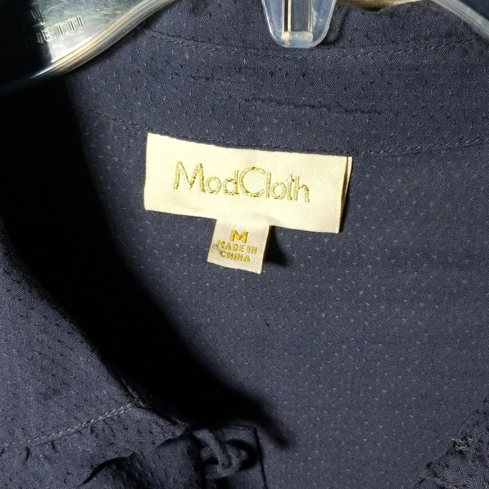 Modcloth Button Down Collared Ruffle Cuffed Medium - image 4